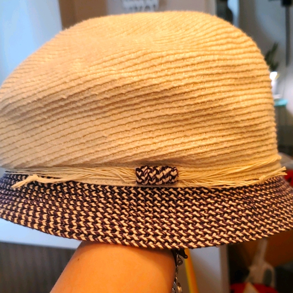 Beach hat